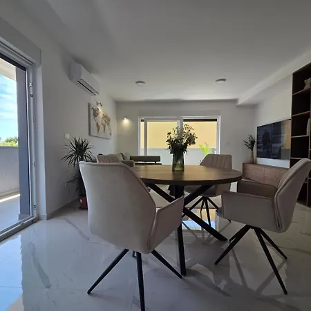 Apartment Ladona Sukosan